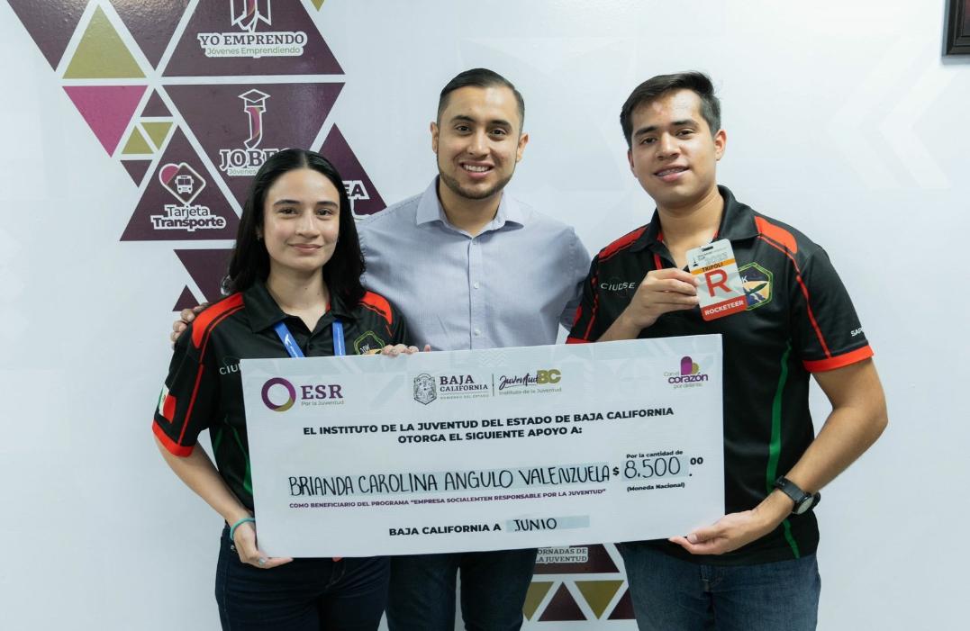 ENTREGA JUVENTUD BC APOYOS A TRAVÉS DEL PROGRAMA "EMPRESA SOCIALMENTE RESPONSABLE POR LA JUVENTUD"