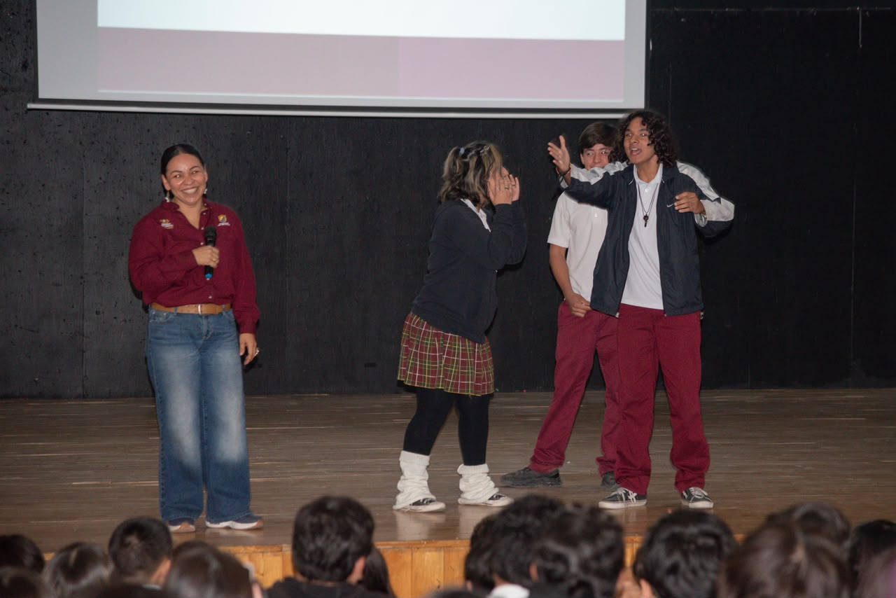 Estudiantes de COBACH Mexicali reciben orientación para moverse con seguridad